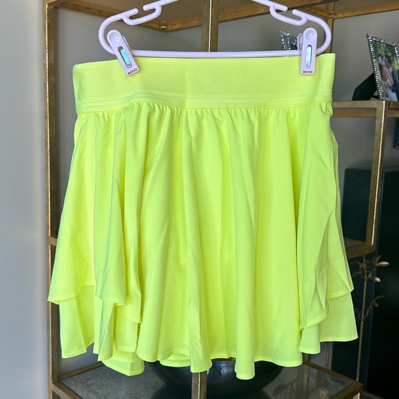 NWT Court Rival HR Skirt Long Electric Lemon - Picture 1 of 3